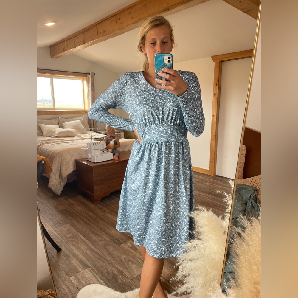 Long sleeve midi dress size L